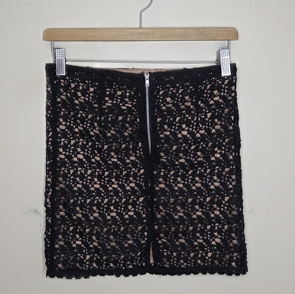 Kendall & Kylie | Black Lace Mini Skirt Nude Lining Size XS - Picture 4 of 5